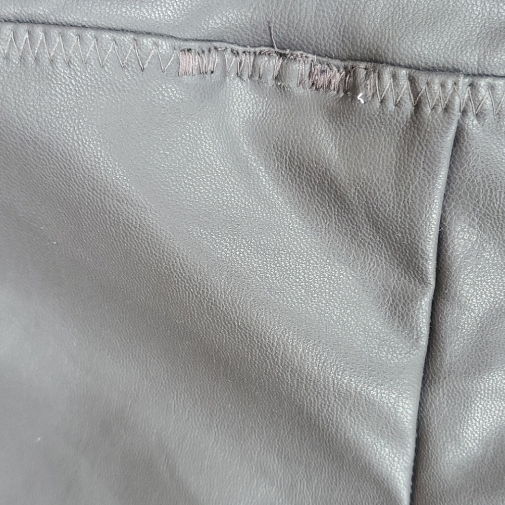 AGATELLE NYC medium vinyl leggings - Picture 6 of 7
